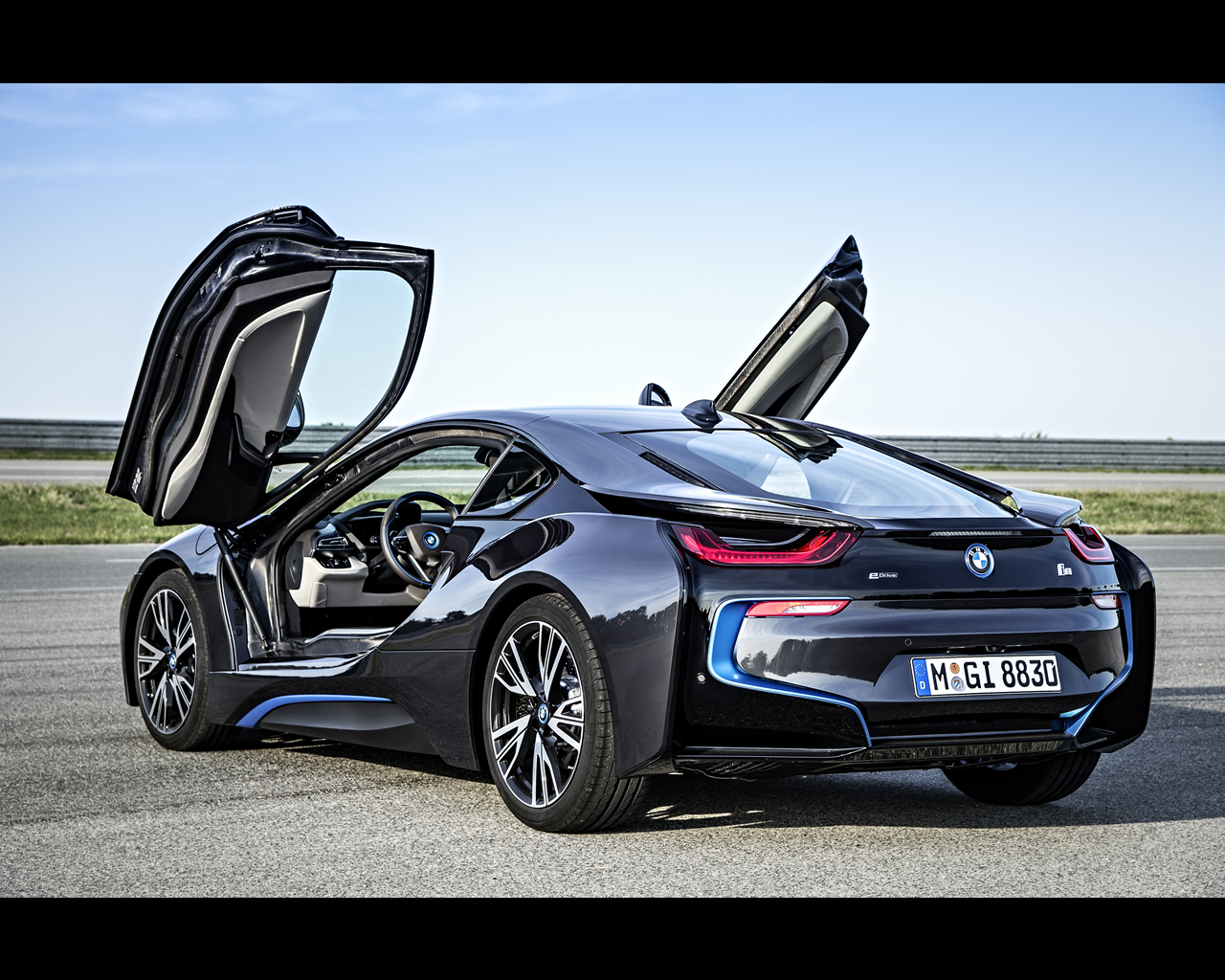 Bmw Hybrid Sports Car Bmw i8 plug-in hybrid sports