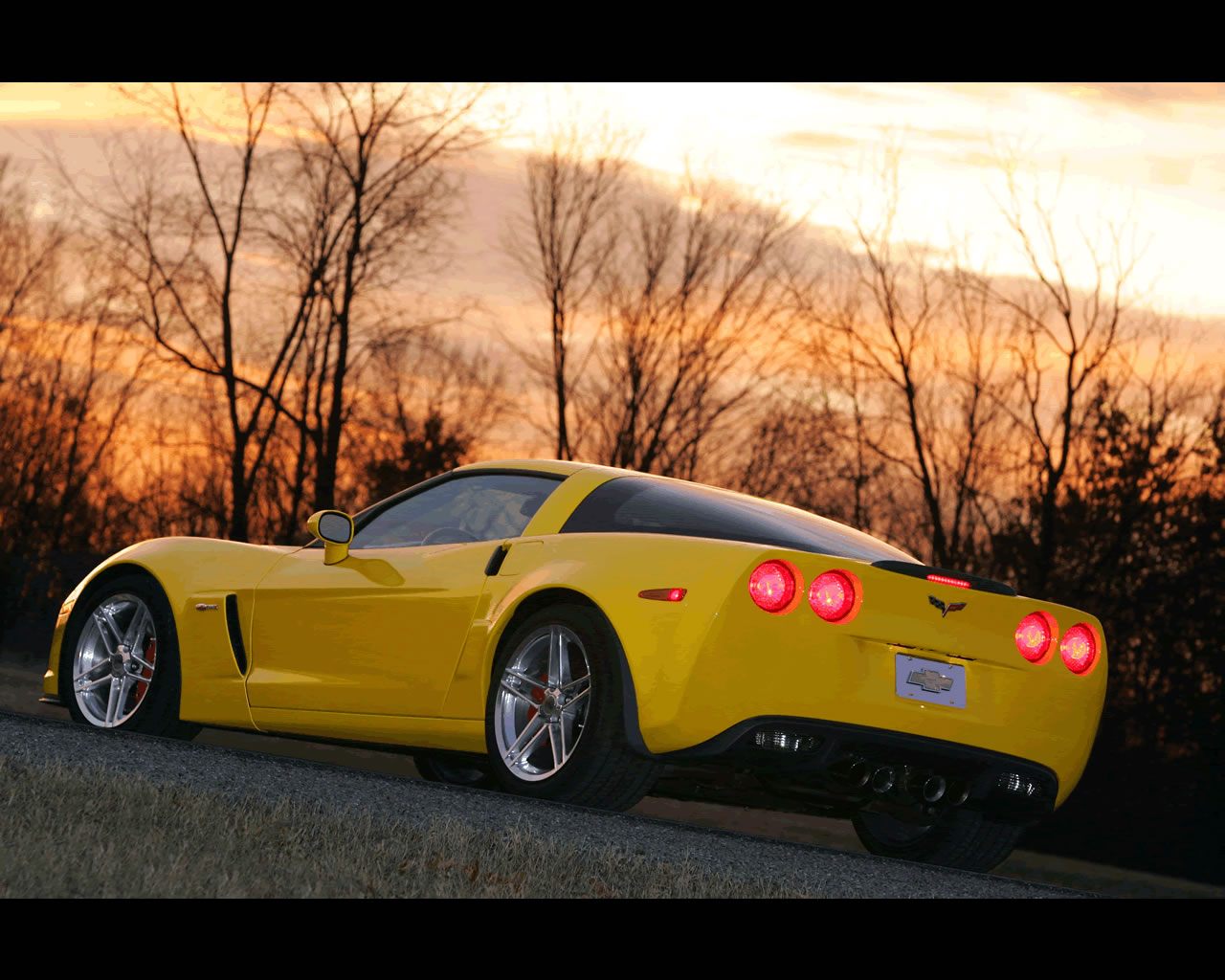 GM Corvette ZO 6, image size:1280x1024