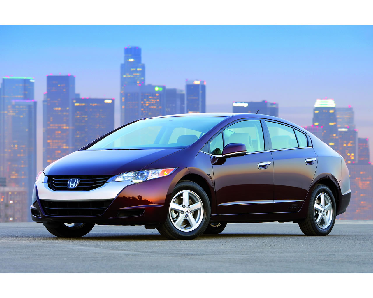 honda-fcx-clarity-hydrogen-fuel-cell-car