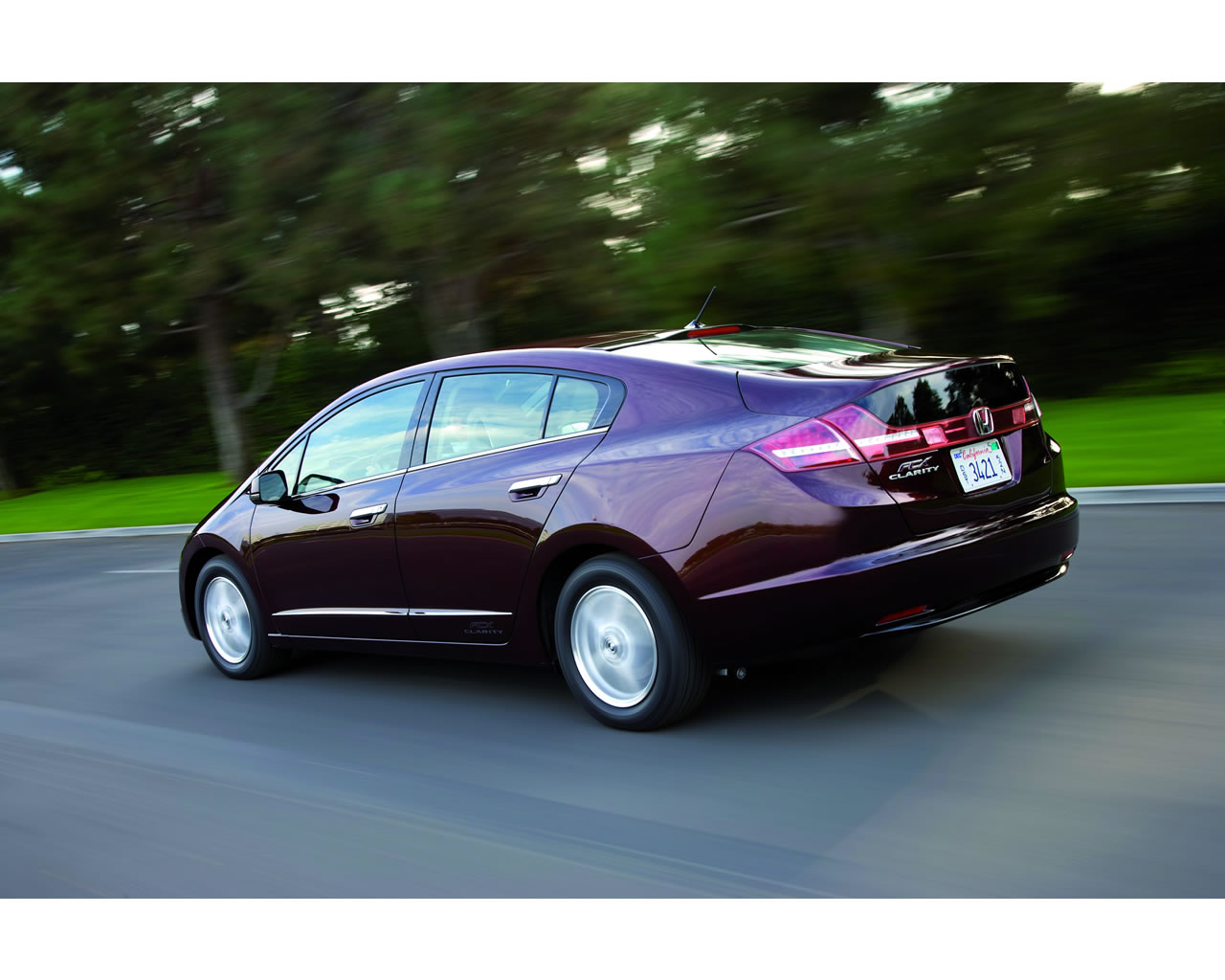 Honda fcx clarity hydrogen fuel cell car #7