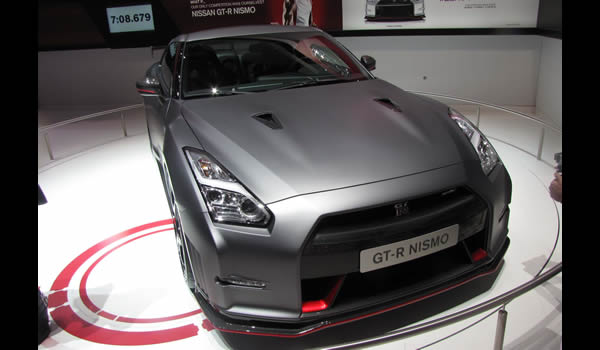 Nissan GT-R-Nismo 2014 1