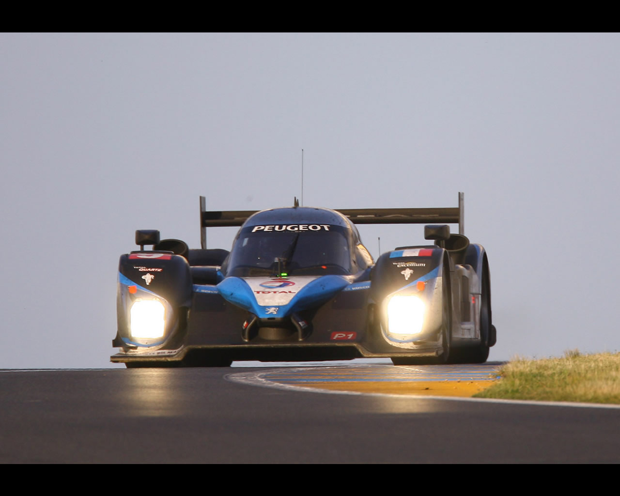 Peugeot 908 HDI FAP 2009 24H Le Mans #8 Bourdais / Montagny / Sarrazi