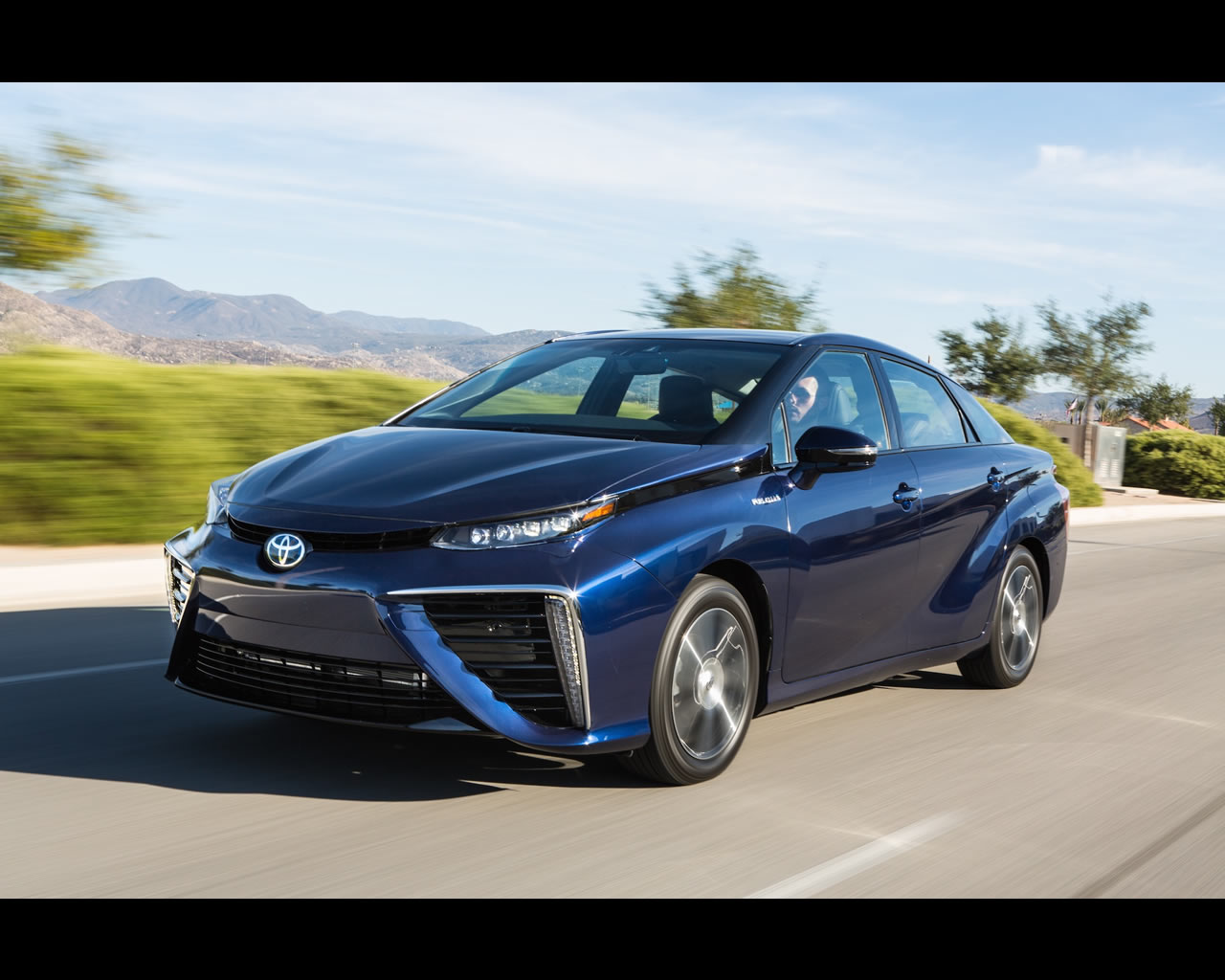 Toyota Mirai Hydrogen Fuel Cell 2015