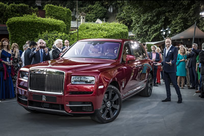 World Premiere Rolls Royce Cullinan 