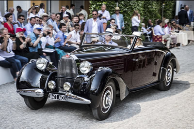 1938 Bugatti 57 Cabriolet by D'Ieteren